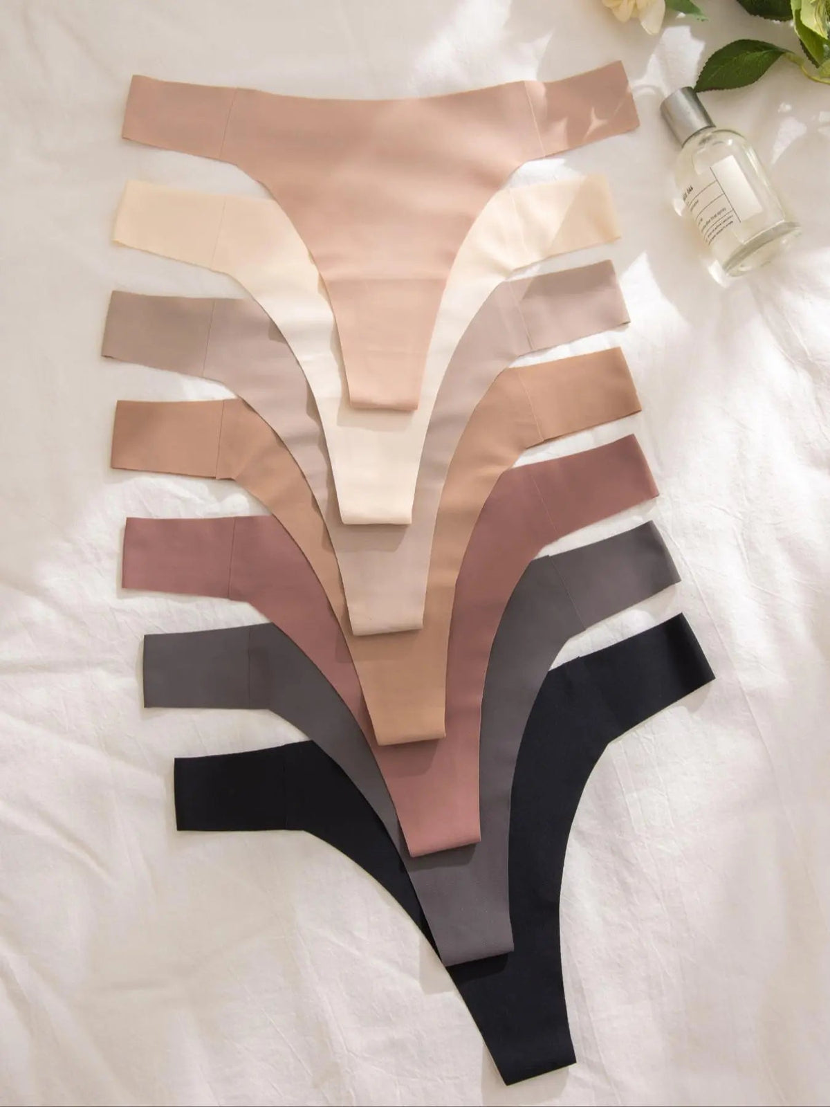 Ladies' Seamless Thong Panties, All-Season Comfort